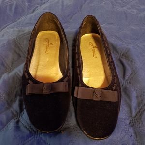 Black velvet flats - 8W
